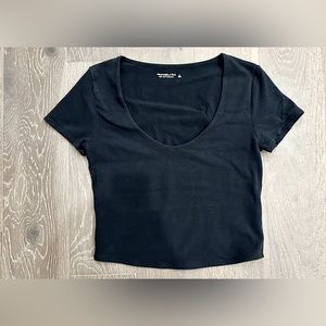 Abercrombie cropped T-shirt